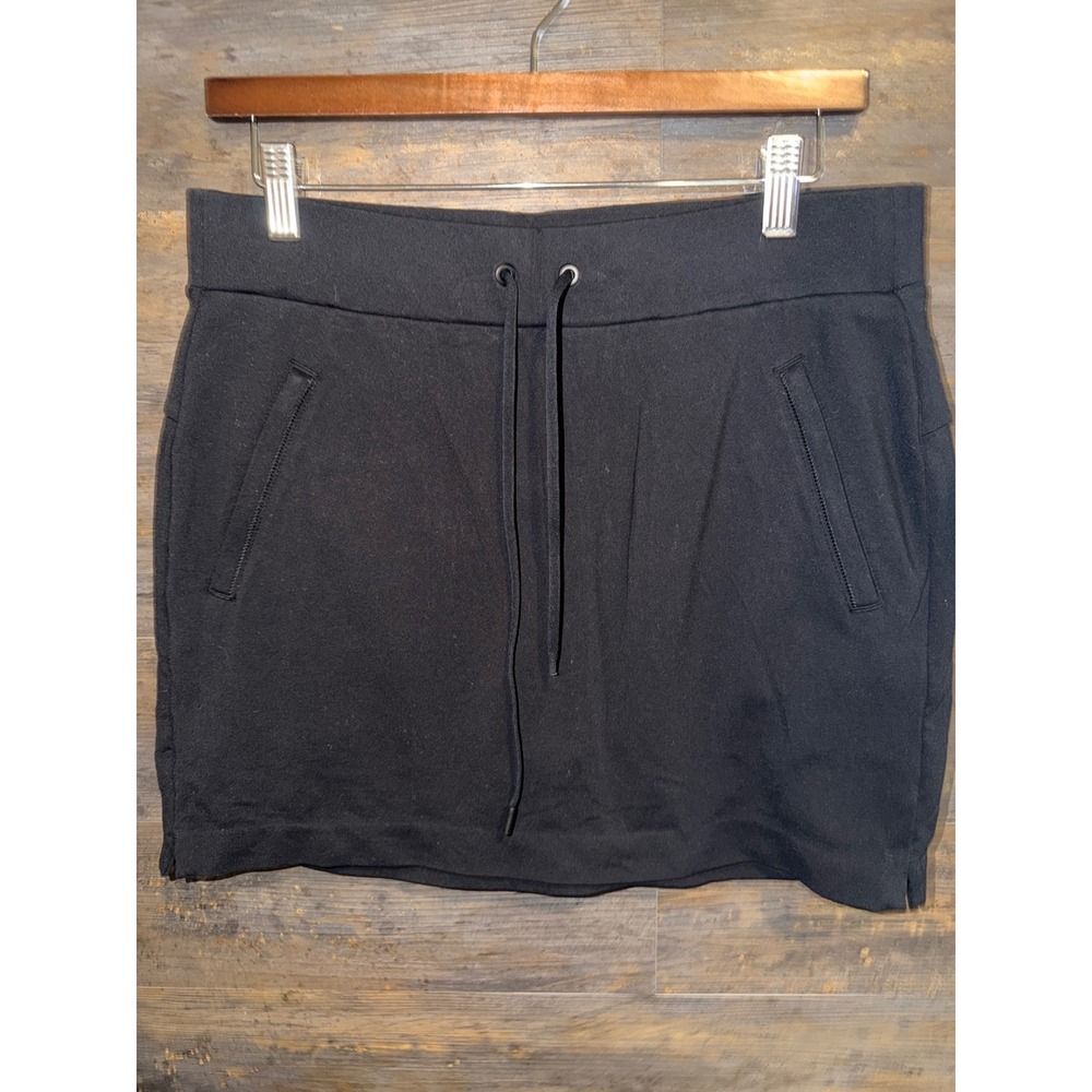 Athleta Soho Skort Black Mini Skirt Drawstring Pockets 210258 Small